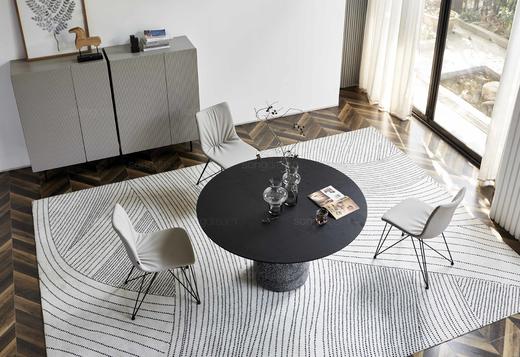 蘑菇餐桌 | 台面橡黑/水洗白/胡原/卡拉白大理石/黑白根大理石/寒江雪岩板可选，底座黑芝麻水磨石/浅白水磨石可选，立柱玫瑰亮光金色/亮光枪墨色可选，详询客服 商品图3