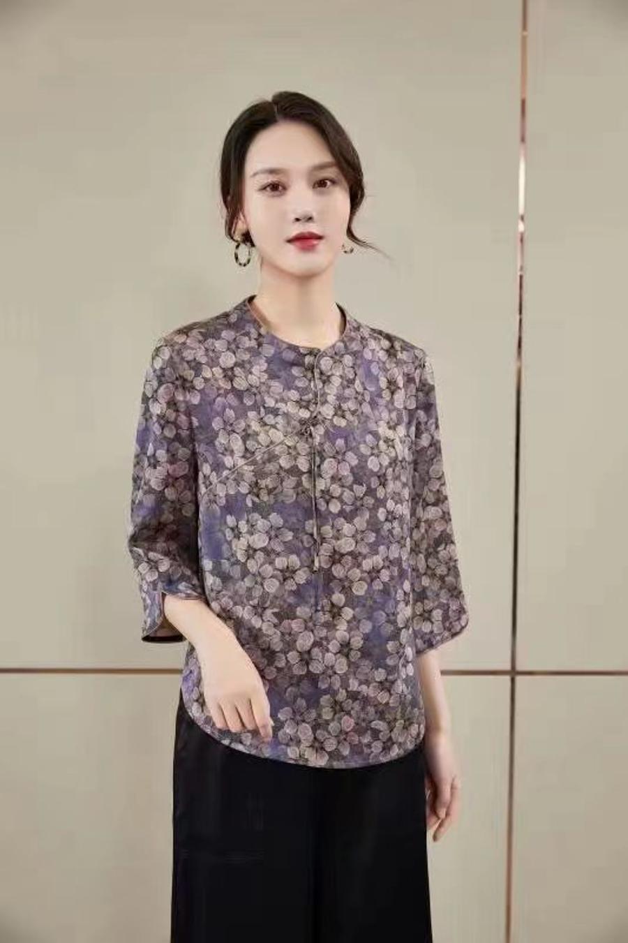 栀子白兰女上衣