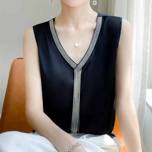 QHJY-8031丝绸真丝吊带背心女 夏季外搭西装打底外穿缎面无袖垂感V领上衣女 商品图6