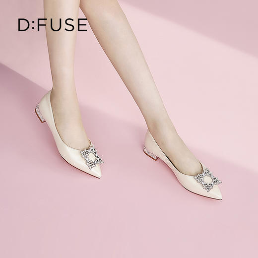 D:FUSE/迪芙斯2023春季新款尖头水钻花饰扣低跟单鞋女鞋DF31111050 商品图9