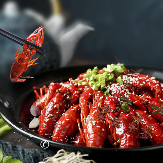 餐云紫苏麻辣龙虾酱  专业龙虾连锁店不外传的配方研发  用创新融合味型征服顾客味蕾  更多年轻消费群体喜欢的味道  （5斤装一桶做40份） 商品图4