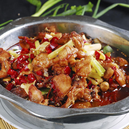 湘式古法干锅酱   湘菜干锅菜品标准化应用配方研发  超过1000家餐饮连锁和特色餐饮的品质选择  可应用于系列干锅类菜品  餐饮创新匠人菜品研发必备  （5斤装一桶做50份） 商品图3