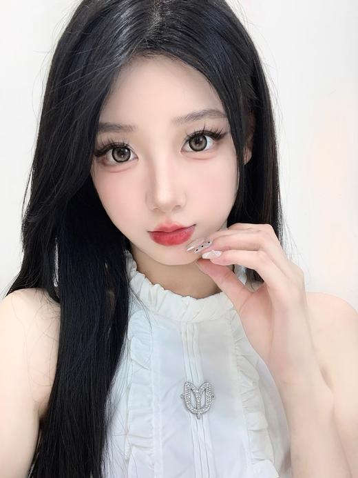 Doragina旗下｜奶乖泰迪｜14.5mm白狮着色大直径  日抛 一盒十片装 商品图3