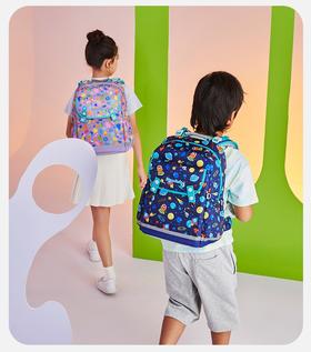 9楼大将作 梦乐护脊轻便防水男女1~3年级通用书包减负2023年新款19L容量