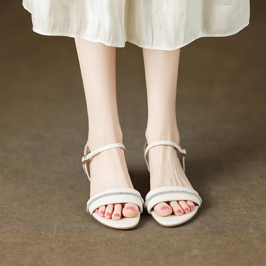 简约百搭，里外全皮尖头小低跟凉鞋QQJ-829F 商品图7