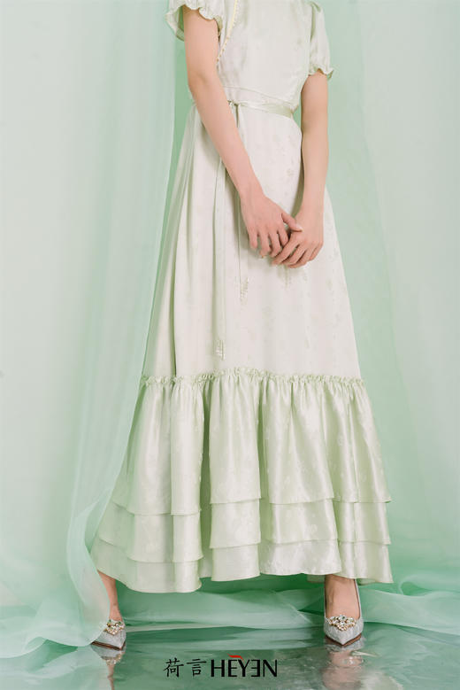 荷言HEYEN 望江南 绿色真丝提花缎钉珠旗袍裙高级定制 商品图5