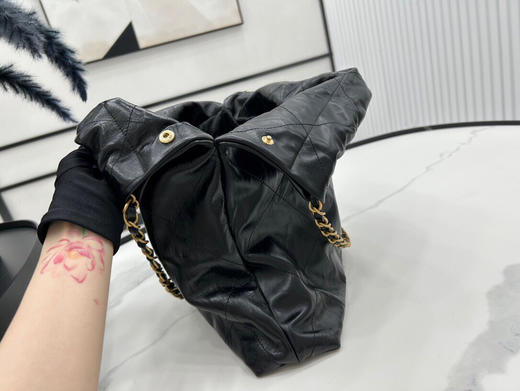 夏季特惠💰1400 原单香奈儿 大号AS3261皱皮  Chanel 22 bag 垃圾袋 商品图4