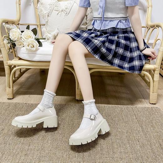 【日系时尚❗️松糕厚底复古玛丽珍鞋女】鞋面柔软舒适内里，稳固鞋跟，材质防滑耐磨穿上舒适不累脚，新款四季差点薄款小皮鞋粉丝专属 商品图3