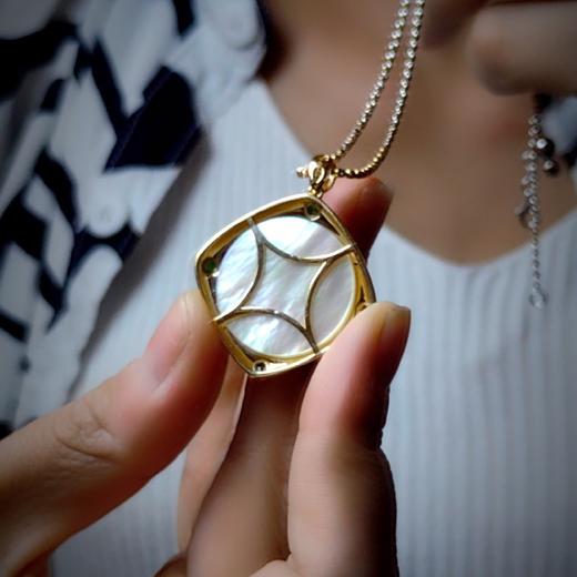 18k设计款鸡油黄翡翠弥勒项坠（价格18k金项链） 商品图11