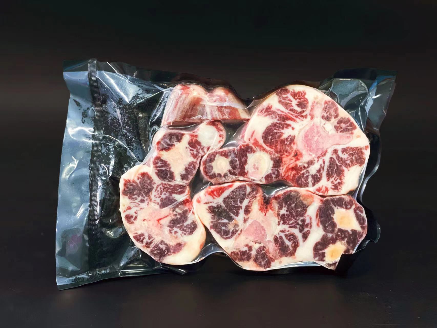 澳洲金凤凰和牛牛尾