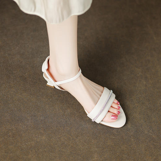 简约百搭，里外全皮尖头小低跟凉鞋QQJ-829F 商品图8