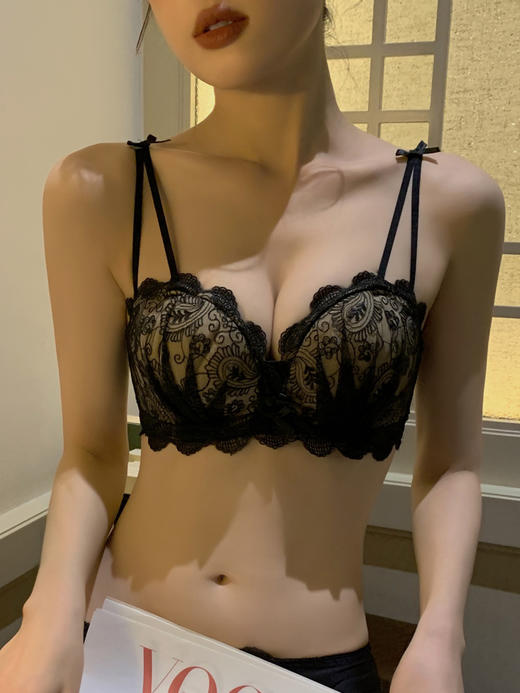 【新款甜桃蕾丝+奶油舒芙蕾2件优惠装文胸 】内衣女小胸显大聚拢性感蕾丝无钢圈学生上托防下垂调整文胸罩套装七夕情人节，绣花蕾丝撩人性感 商品图6