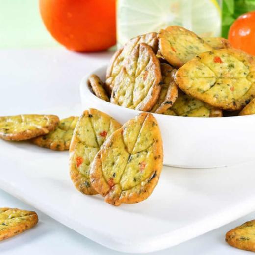 【“蔬”脆感受好食光！九蔬菜饼干营养 健康小圆饼】酥酥脆脆好吃到停不下来，健康营养老少皆宜，看得见的蔬菜粒，网红零食下午茶苏打薄脆爆款夏日中式好物健康特价清仓 商品图3