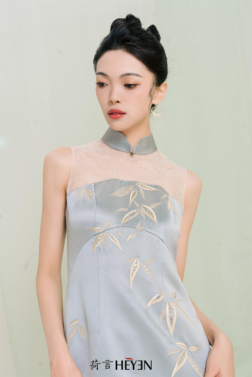 荷言HEYEN 山明竹隐 烫钻旗袍礼服裙高级定制 商品图3