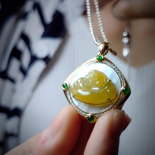18k设计款鸡油黄翡翠弥勒项坠（价格18k金项链） 商品图14