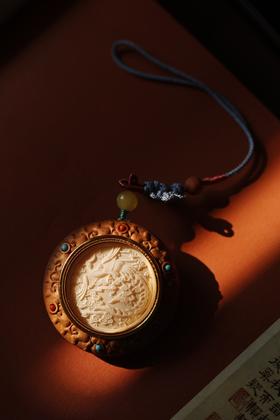 【青山特惠】老山檀 丹凤朝阳 运转乾坤 吊坠s9