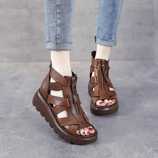 夏新款复古手工镂空罗马真皮粗跟前拉链凉靴YRA658 商品图0