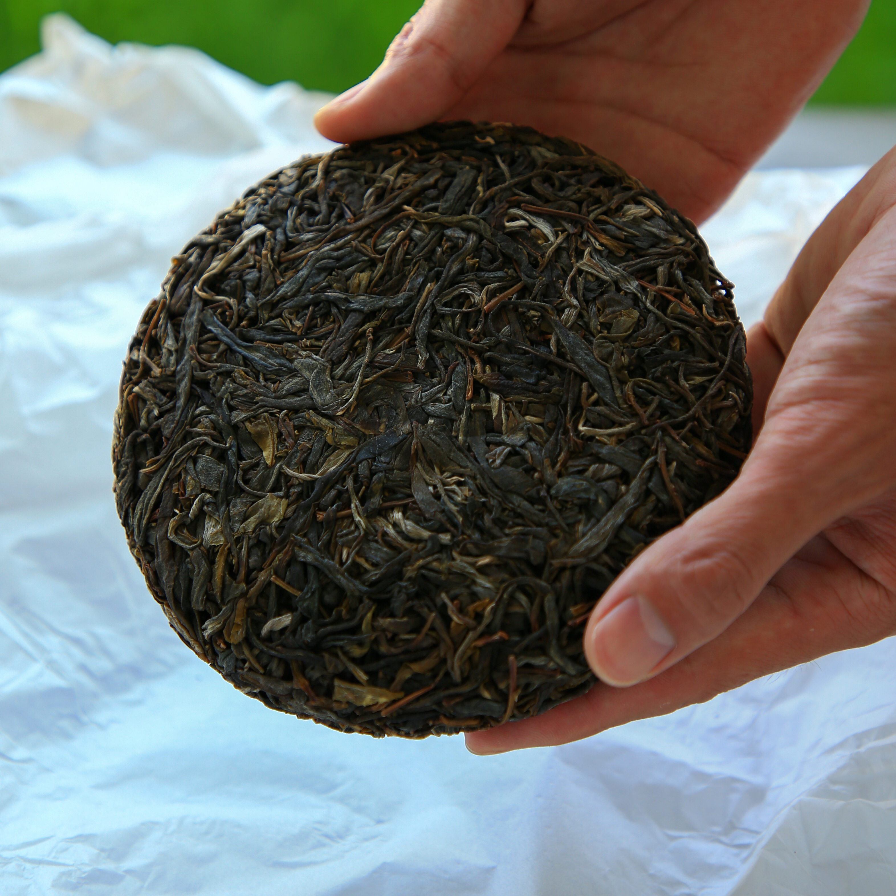 佛岭头 2022春 纯料普洱生茶 200g 古法石磨压饼