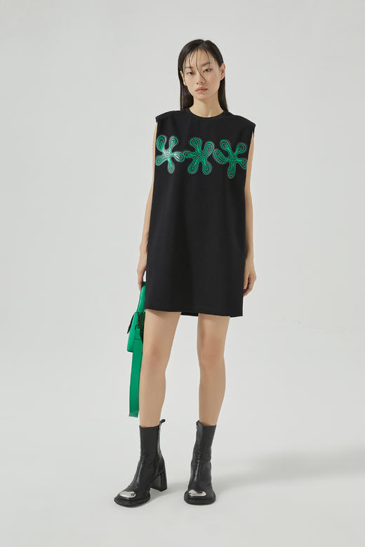 绣花针织连衣裙 商品图0