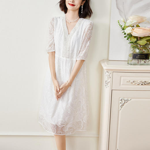 OSL 3513重工刺绣桑蚕丝连衣裙V领气质真丝裙 商品图2