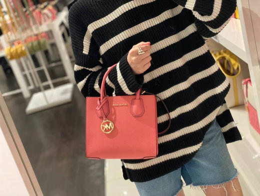 本周折扣¥980🇺🇸直邮，Mk mercer性价比超高的一款，尺寸22*20cm，带有长肩带 商品图1