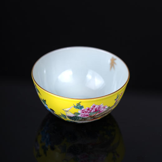 黄地粉彩描金锦上添花卧足杯 商品图2