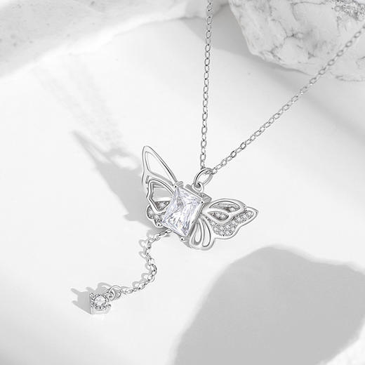 【闪动蝴蝶】S925银灵动流苏项链【JHY-N000257B】 商品图3