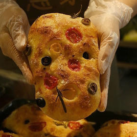 现烤面包—佛卡夏