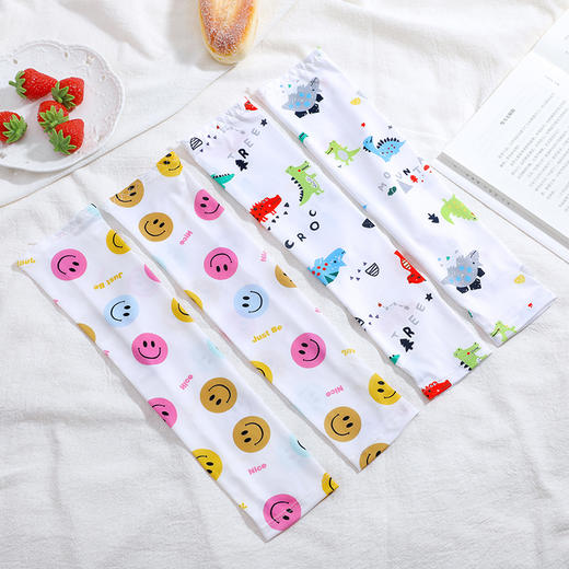 「9.9元包邮！数款可选」儿童卡通印花露指防晒冰丝袖套 可爱烫画男女儿童夏季遮阳手臂套童装 商品图3