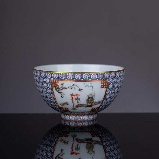 粉彩锦地开窗描金博古纹杯 商品图1