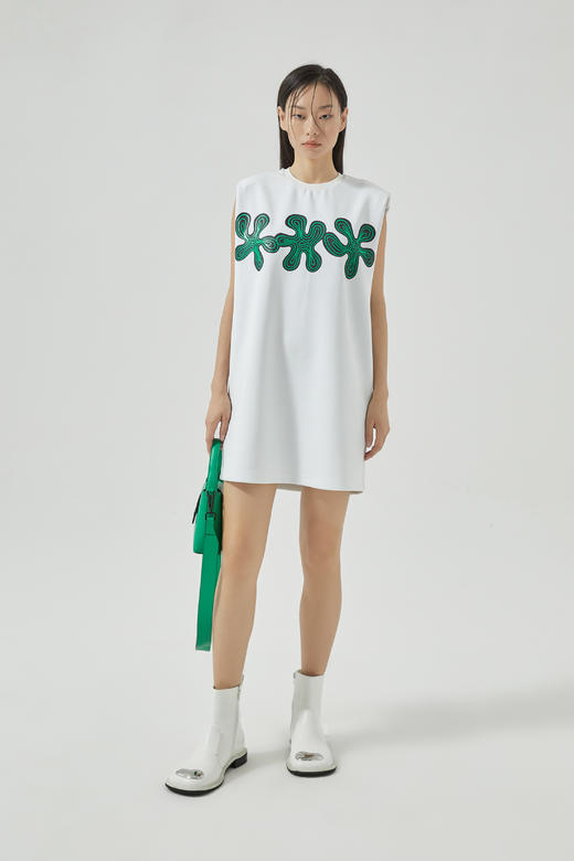 绣花针织连衣裙 商品图0