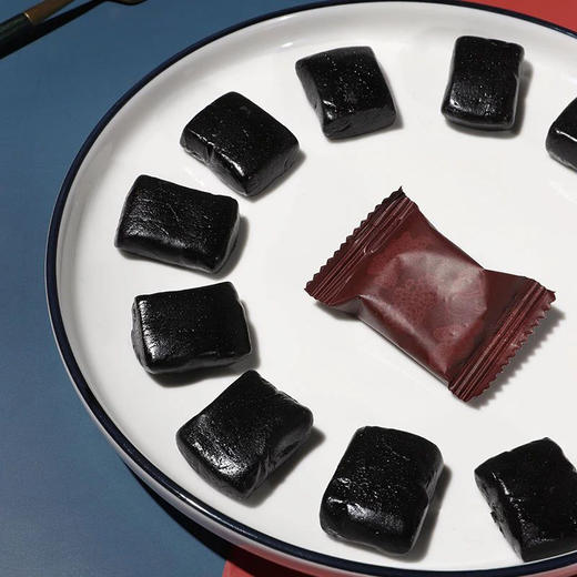 热卖【小黑糕】兼顾养生五行和谷物食疗的小零食，以黑养黑，甘甜软糯，轻食代餐 商品图1