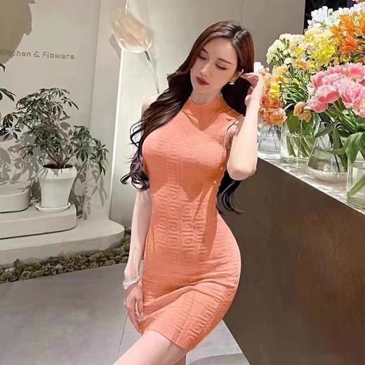 【时尚性感修身❗️显瘦显高提花背心连衣裙】性感迷人，展现身体曲线，亲肤质地，舒适柔软顺滑，穿上舒适优雅迷人，黑色包臀短裙子春秋新款圆领针织裙女粉丝专属 商品图2