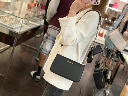 ￥1450🇺🇸直邮🔥🇺🇸MK新款Jet Set三合一麻将包腋下包，Lv同款，买一赠二，经典大麻将包＋圆形零钱包＋小卡包 商品图7