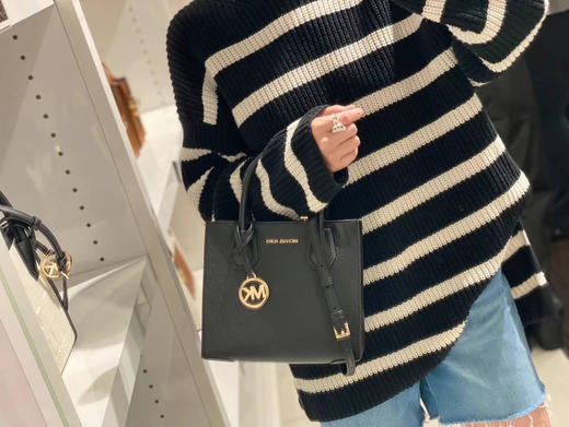 本周折扣¥980🇺🇸直邮，Mk mercer性价比超高的一款，尺寸22*20cm，带有长肩带 商品图3