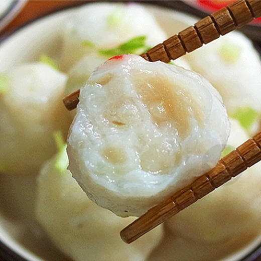 热卖【墨鱼丸】每天海港选材新鲜海捕墨斗鱼，去头去须，只用雪白的鱼身制作，新鲜手打，Q到弹牙有嚼劲 商品图1