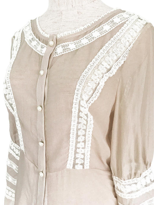 TYNVIE 拼接织花边长袖上衣-燕麦色 商品图3