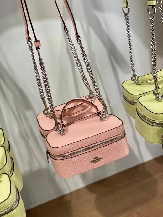 限时超低特价¥1298直邮！Coach最新款Train翻盖盒子包，超级可爱 商品图1