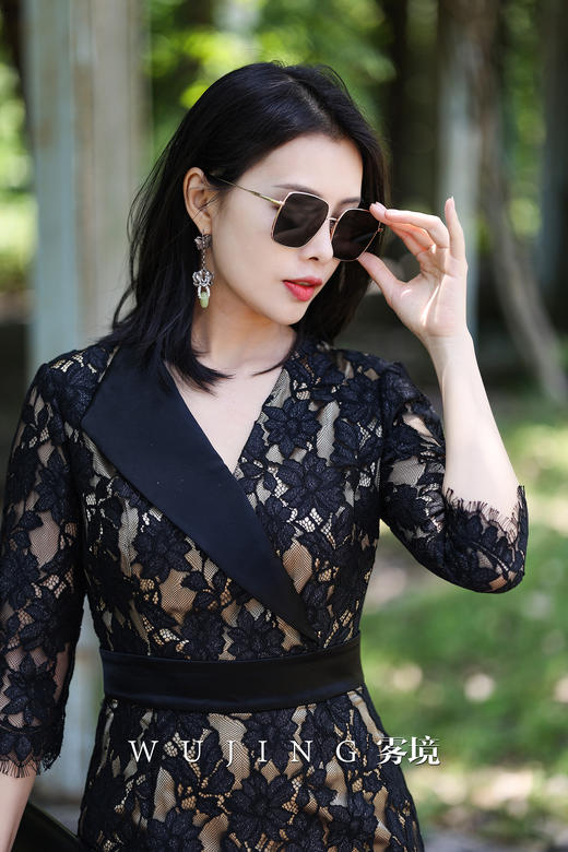 【雾境定制款】黑金璀璨 极致女人味精致高级感进口亮丝提花蕾丝连衣裙 2202220 商品图2