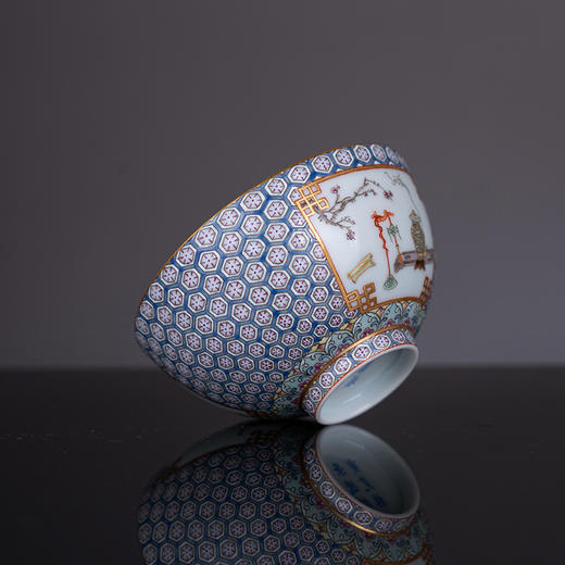 粉彩锦地开窗描金博古纹杯 商品图3