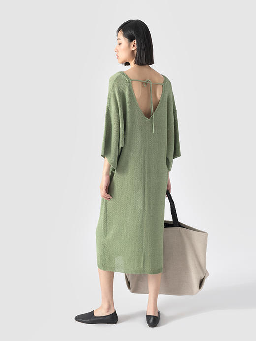 322工房编织无边界和纸纱露背针织罩衫裙2023夏宽松连衣裙女B082 商品图3