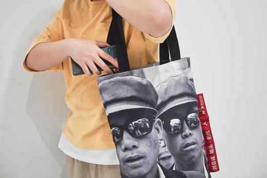 现货 刘香成 镜头•时代•人 摄影集 商品图2