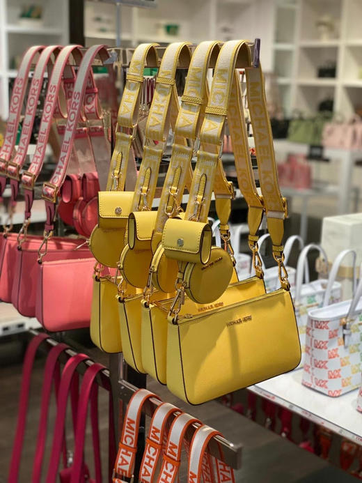 ￥1450🇺🇸直邮🔥🇺🇸MK新款Jet Set三合一麻将包腋下包，Lv同款，买一赠二，经典大麻将包＋圆形零钱包＋小卡包 商品图0