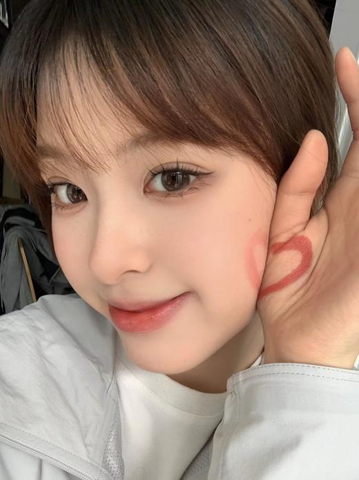 Bennycat 奶油粟米 月抛 直径14.2 着色13.6 含水40% 基弧8.5 商品图8