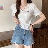 2023夏季新款遮肚子冰丝短袖T恤，专为女性打造。采用高品质针织面料，舒适透气，贴合身形，展现女性曼妙身姿。设计独特，百搭显瘦，让您时尚出行。 商品缩略图3