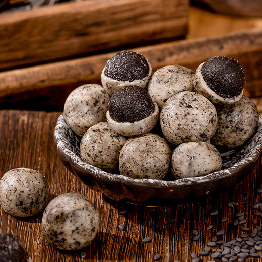 【每一粒芝麻都有态度！黑芝麻丸夹心软糖果】颗颗饱满圆润，每天都元气满满，健康营养又美味，入口清甜香而不腻，随身携带脱健康小零食健康养生 商品图0