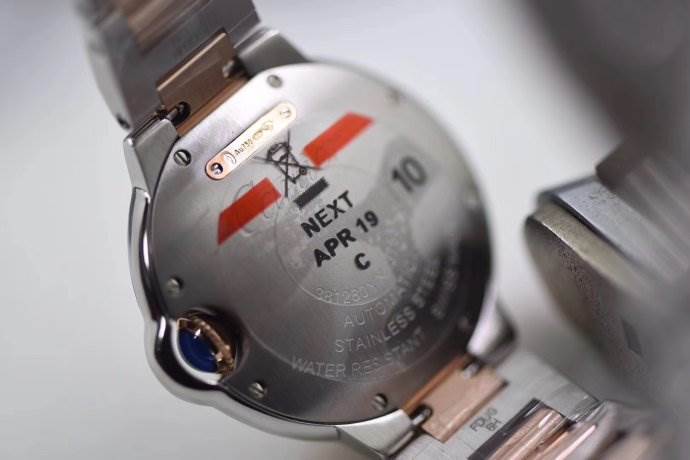 V6厂卡地亚33MM蓝气球W2BB0023做的如何？