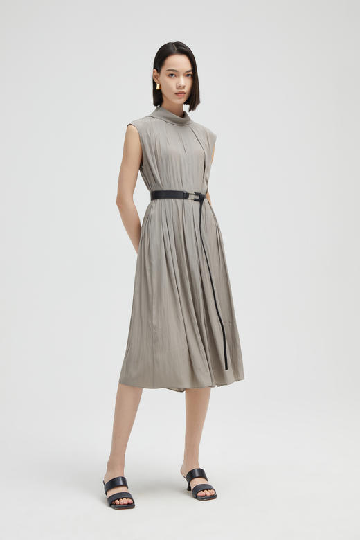 AM路卡西 灰色简约连衣裙6D2715120 商品图3