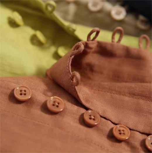 【品牌授权】Flyzoo泡泡袖衬衫 V领+泡泡袖 透气吸汗 轻奢英伦风 温柔显瘦 气质 专柜品质 商品图5