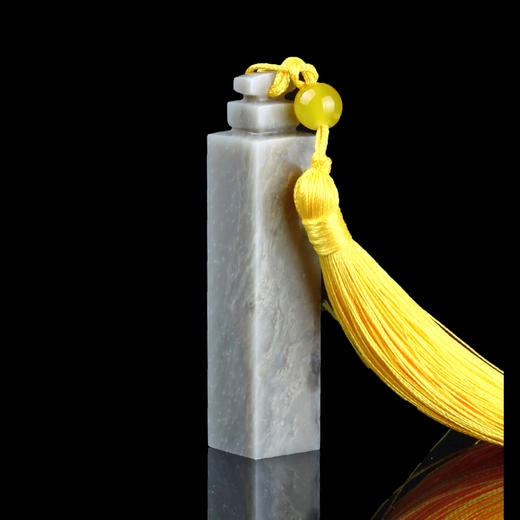 孤品014461:昌化石博古钮小方章小楷落款印章-1.4*1.4*6.3cm 商品图2